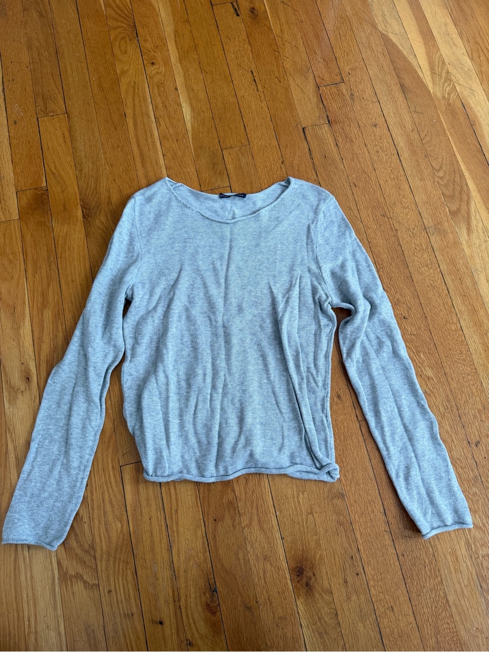 Brandy Melville Light Gray Long Sleeve Sweater